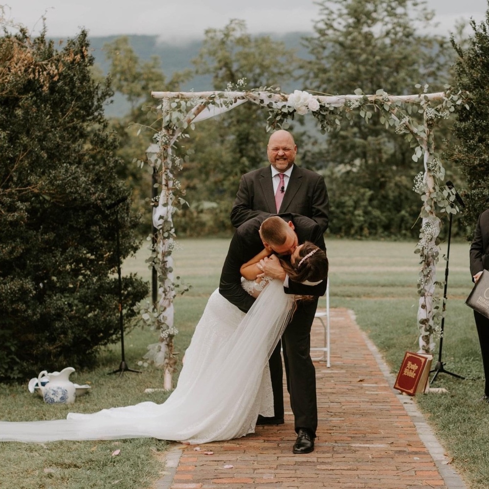 Meet your Posher, Alison